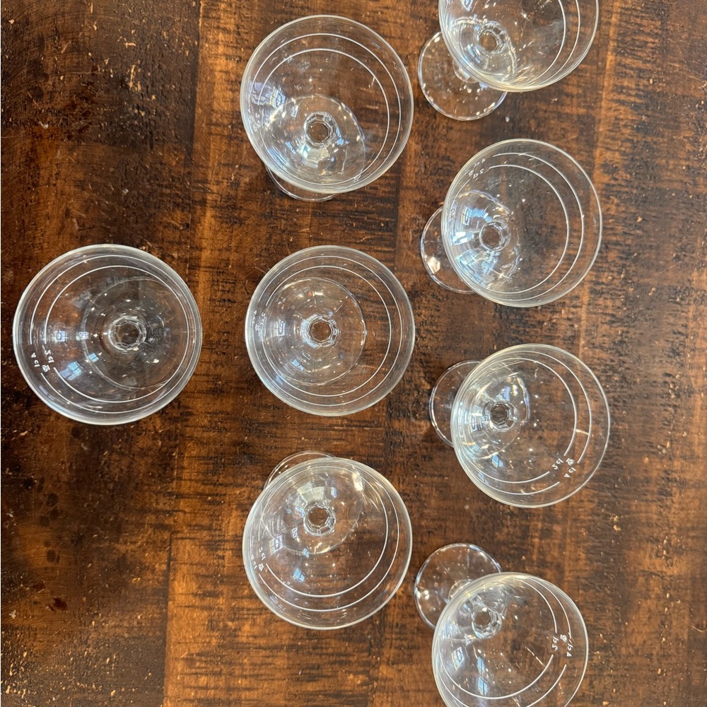 Elegant Vintage Clear Glass Coupe 8 pc set - Picture 5 of 8